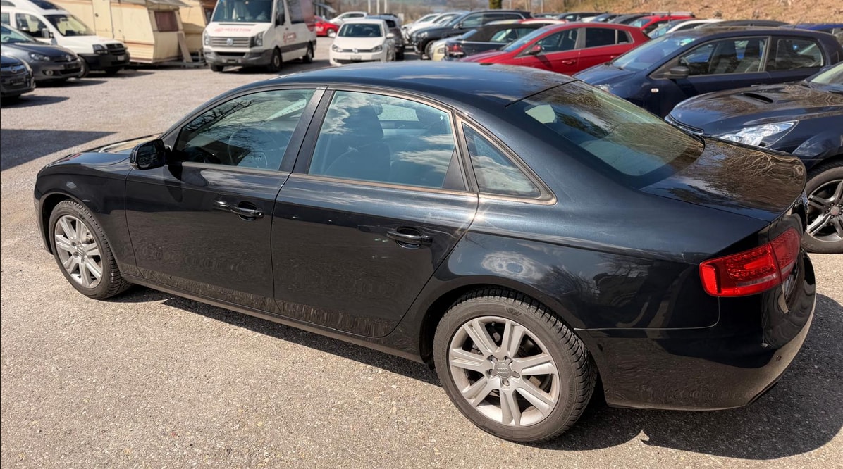 AUDI A4 1.8 TFSI Automat | Leder | Fahrbar | Bastler/Export-image-5