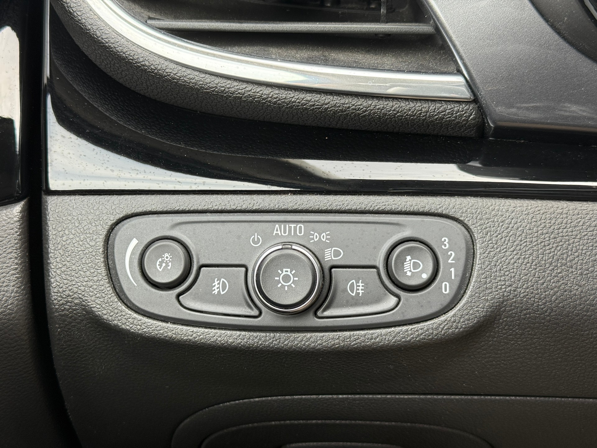 OPEL Mokka X 1.4i 16V Turbo Black Edition 4WD-image-25