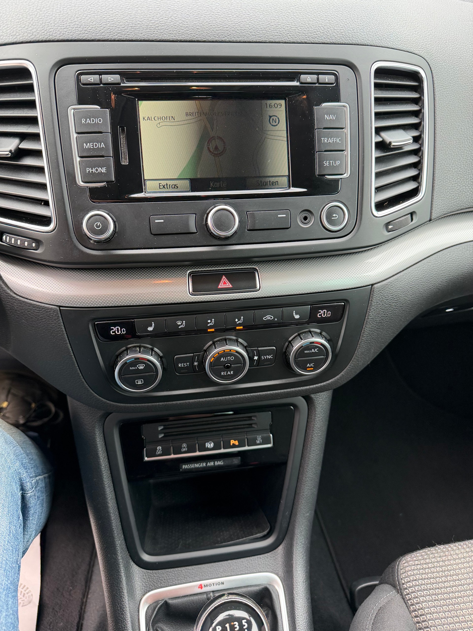 VW Sharan 2.0 TDI BMT Comfortline 4Motion-image-13