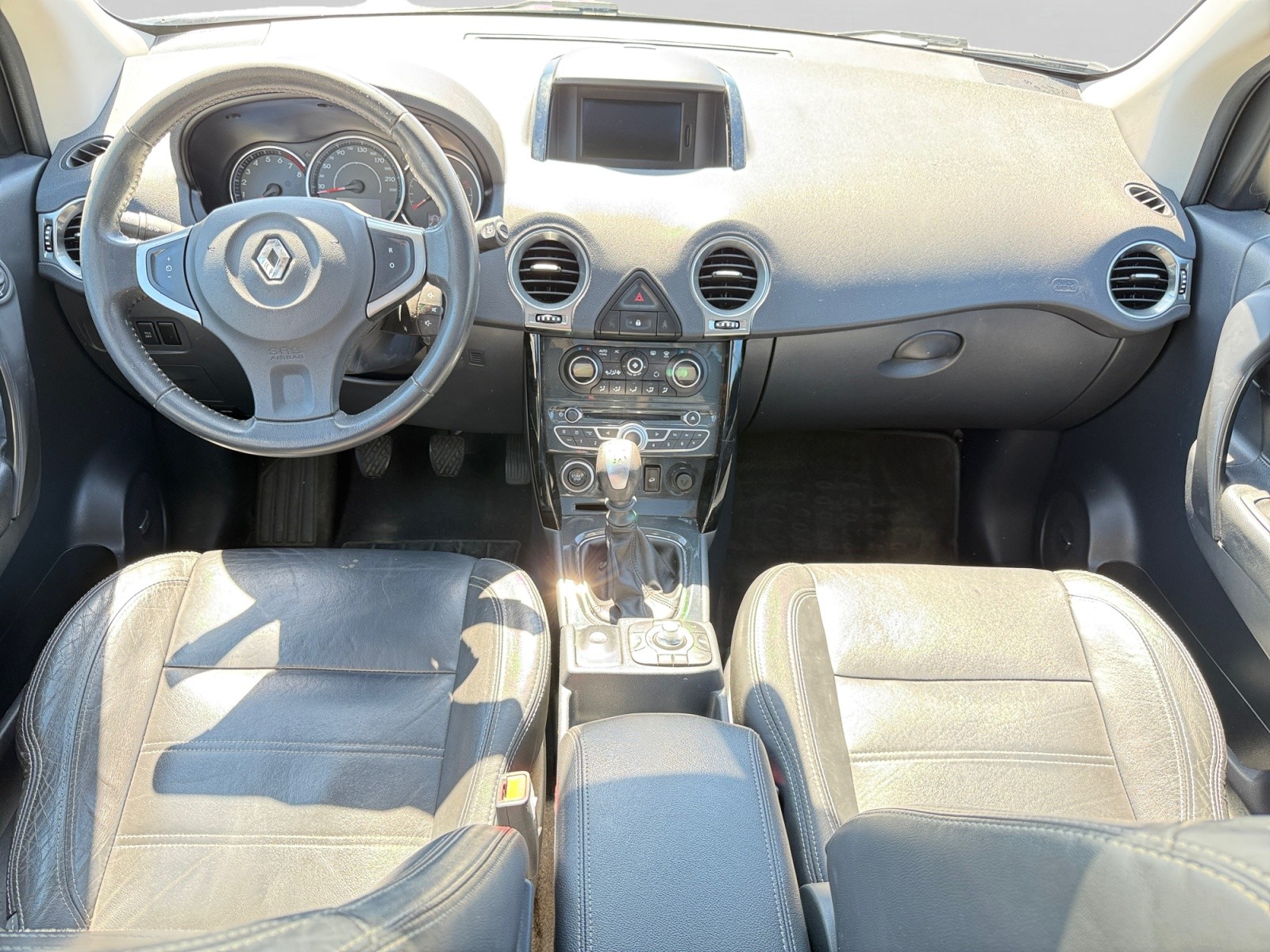 RENAULT Koleos 2.5 Expression 4x4-image-9