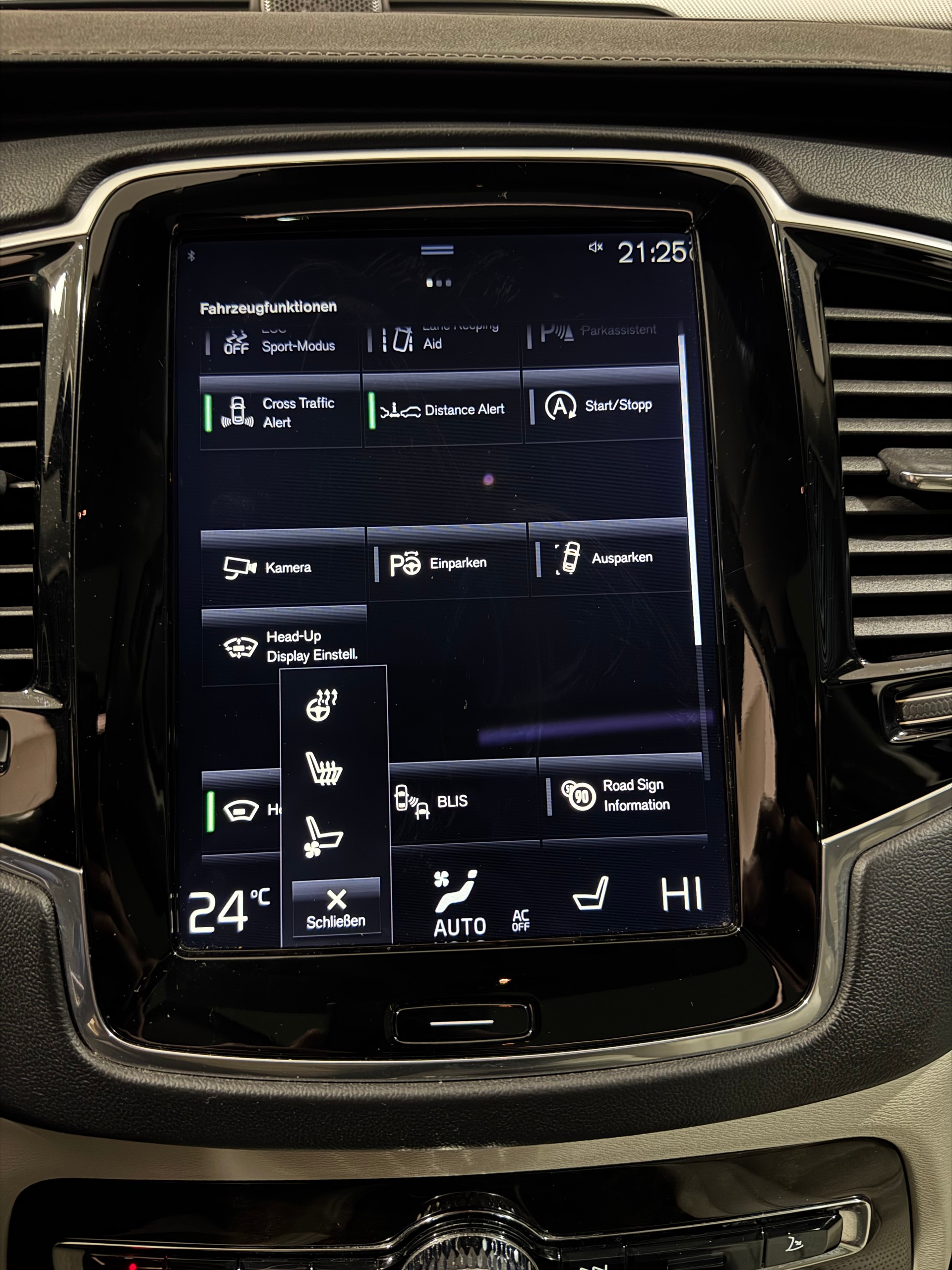 VOLVO XC90 D5 AWD Inscription Geartronic | 7Pl | CH |-image-21