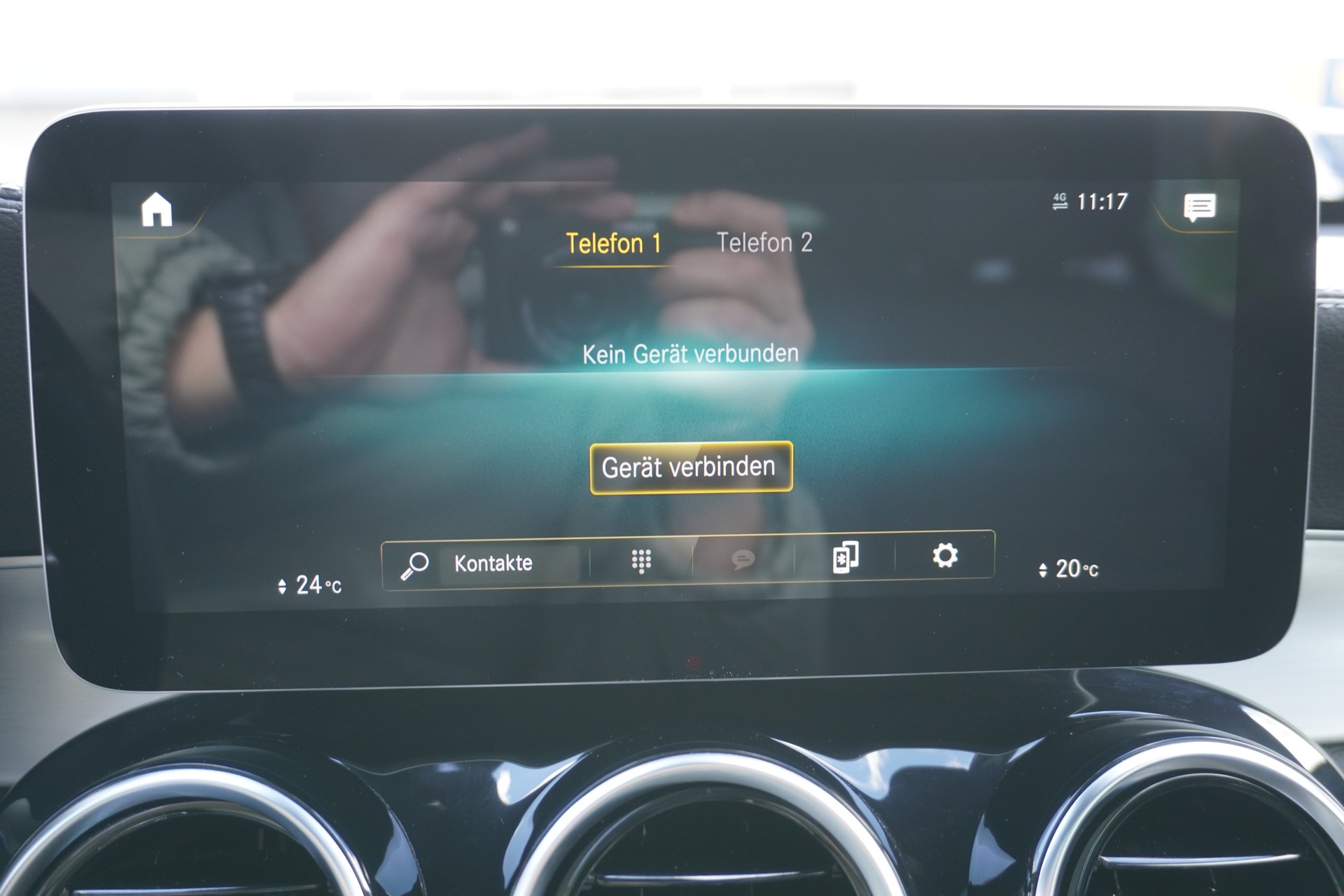 MERCEDES-BENZ GLC 200 d AMG Line 4Matic 9G-Tronic-image-23