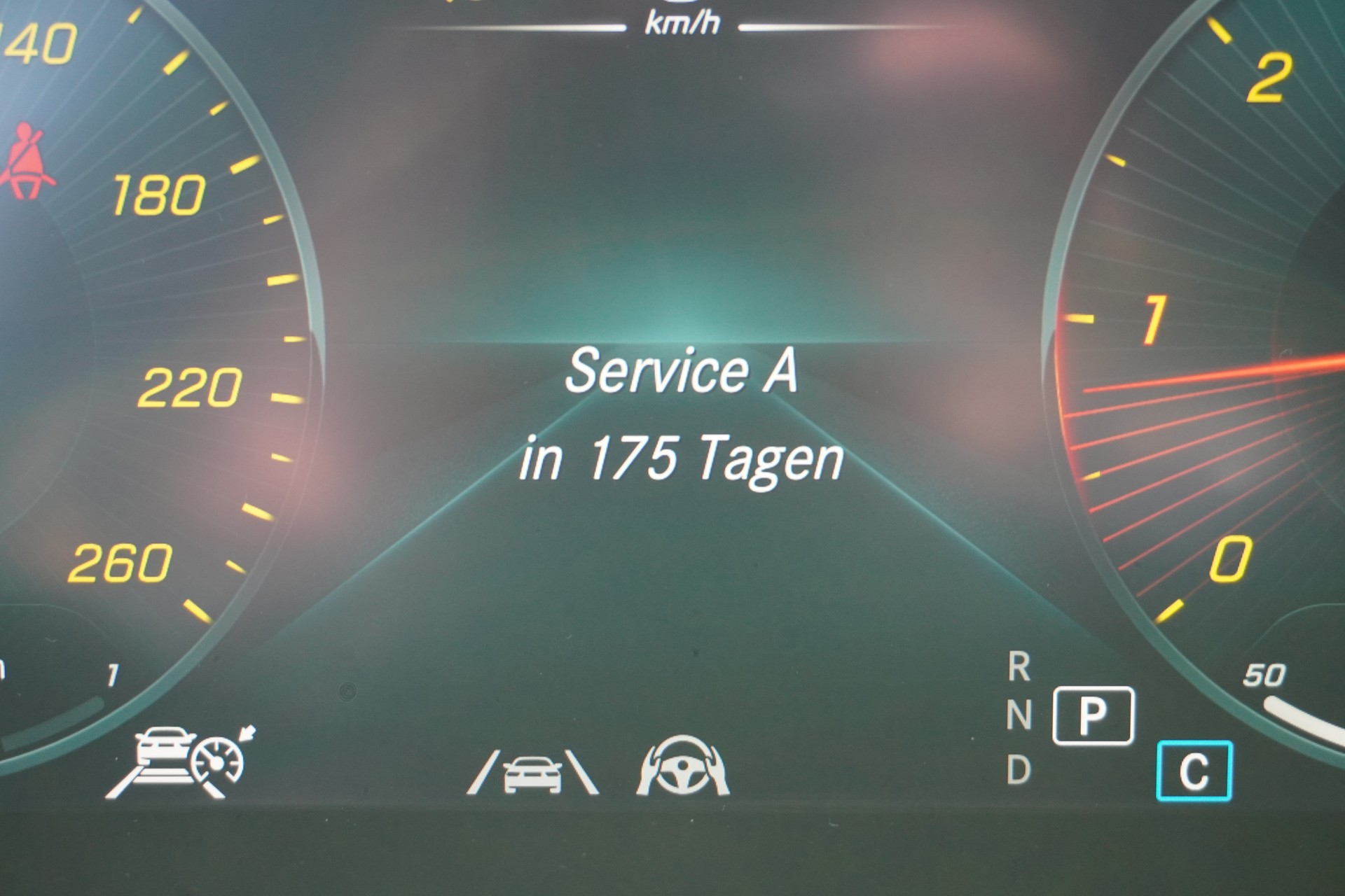 MERCEDES-BENZ GLC 200 d AMG Line 4Matic 9G-Tronic-image-30
