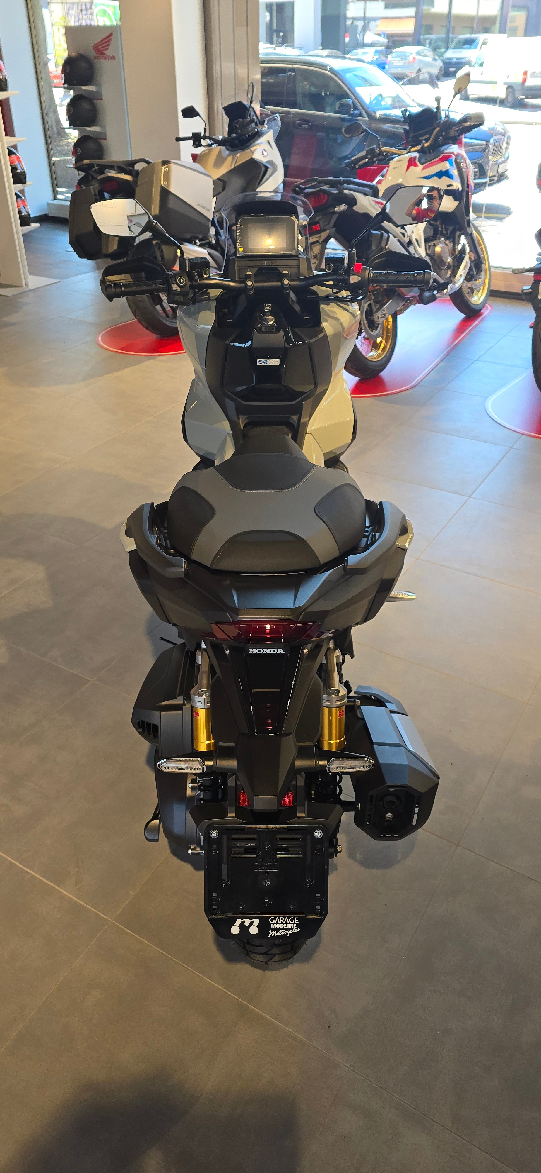 HONDA ADV 350-image-5
