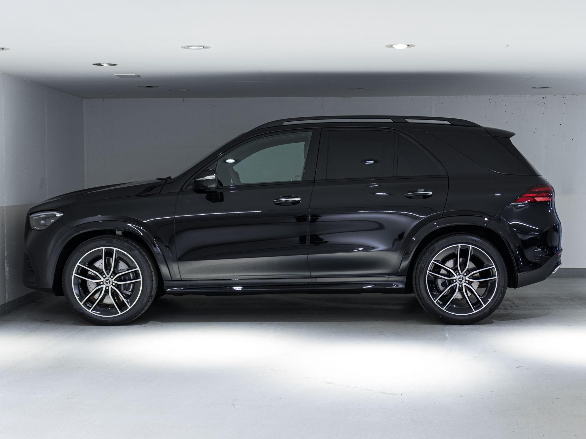 MERCEDES-BENZ GLE 450 d 4MATIC-image-4