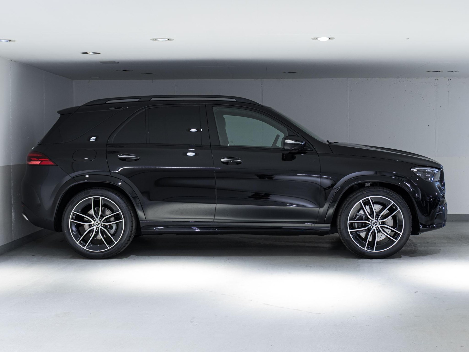MERCEDES-BENZ GLE 450 d 4MATIC-image-1