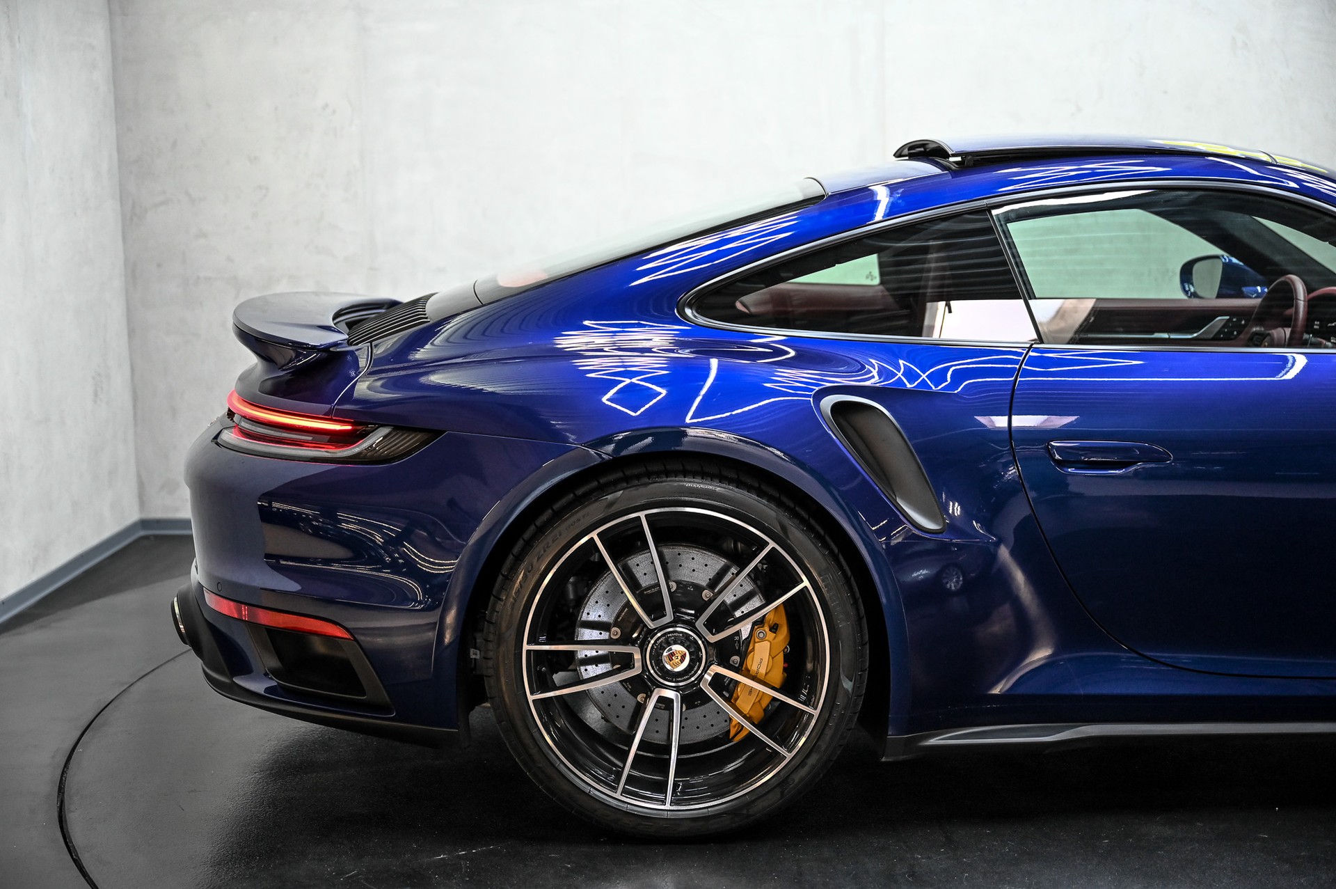PORSCHE 911 Turbo S PDK-image-13
