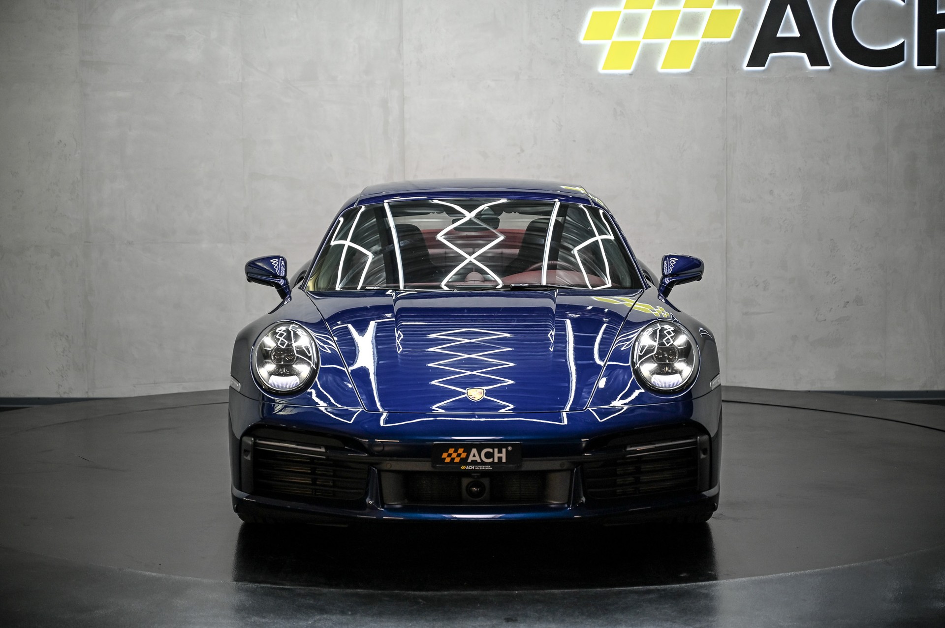 PORSCHE 911 Turbo S PDK-showroom-element-1