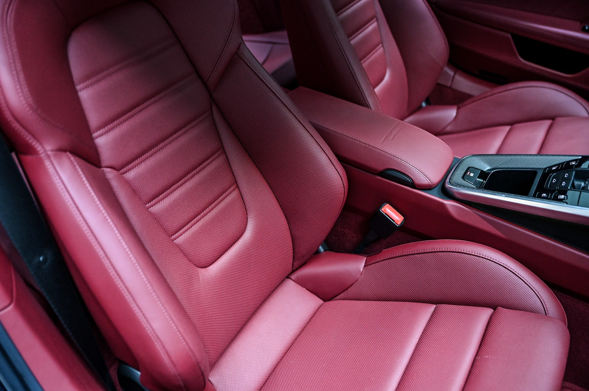 PORSCHE 911 Turbo S PDK-image-20