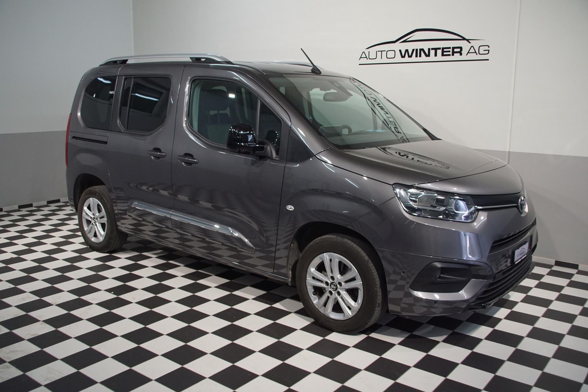 TOYOTA Proace City Verso 1.2 Trend Medium Automatik-showroom-element-1