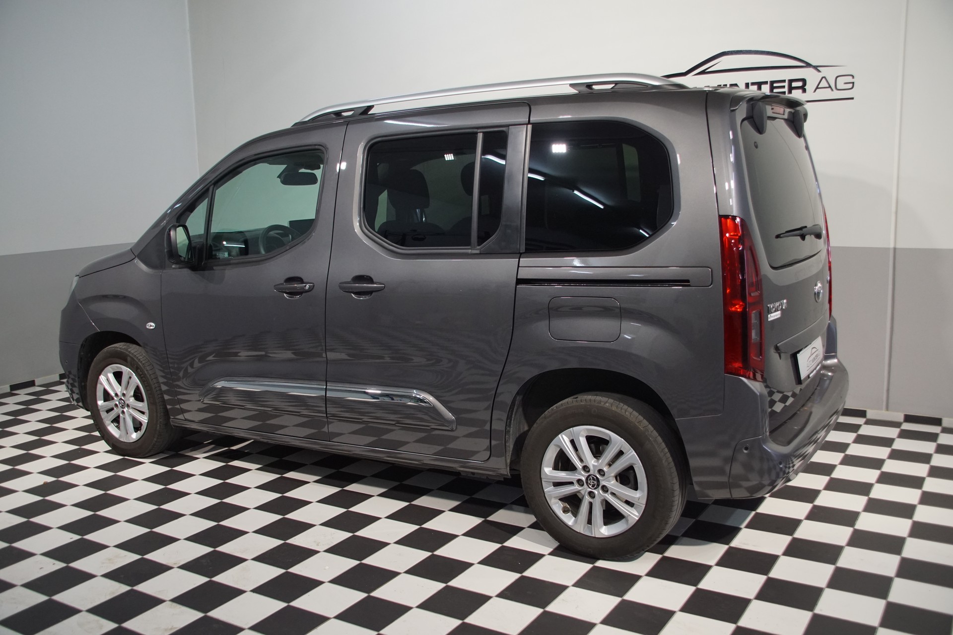 TOYOTA Proace City Verso 1.2 Trend Medium Automatik-image-5