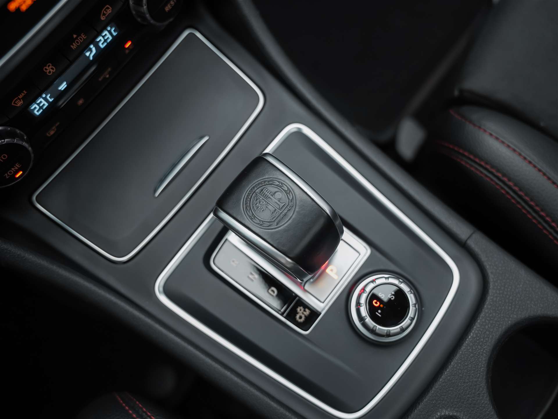 MERCEDES-BENZ CLA Shooting Brake 45 AMG 4Matic Speedshift *Facelift*Panorama*Sitzheizung*-image-20