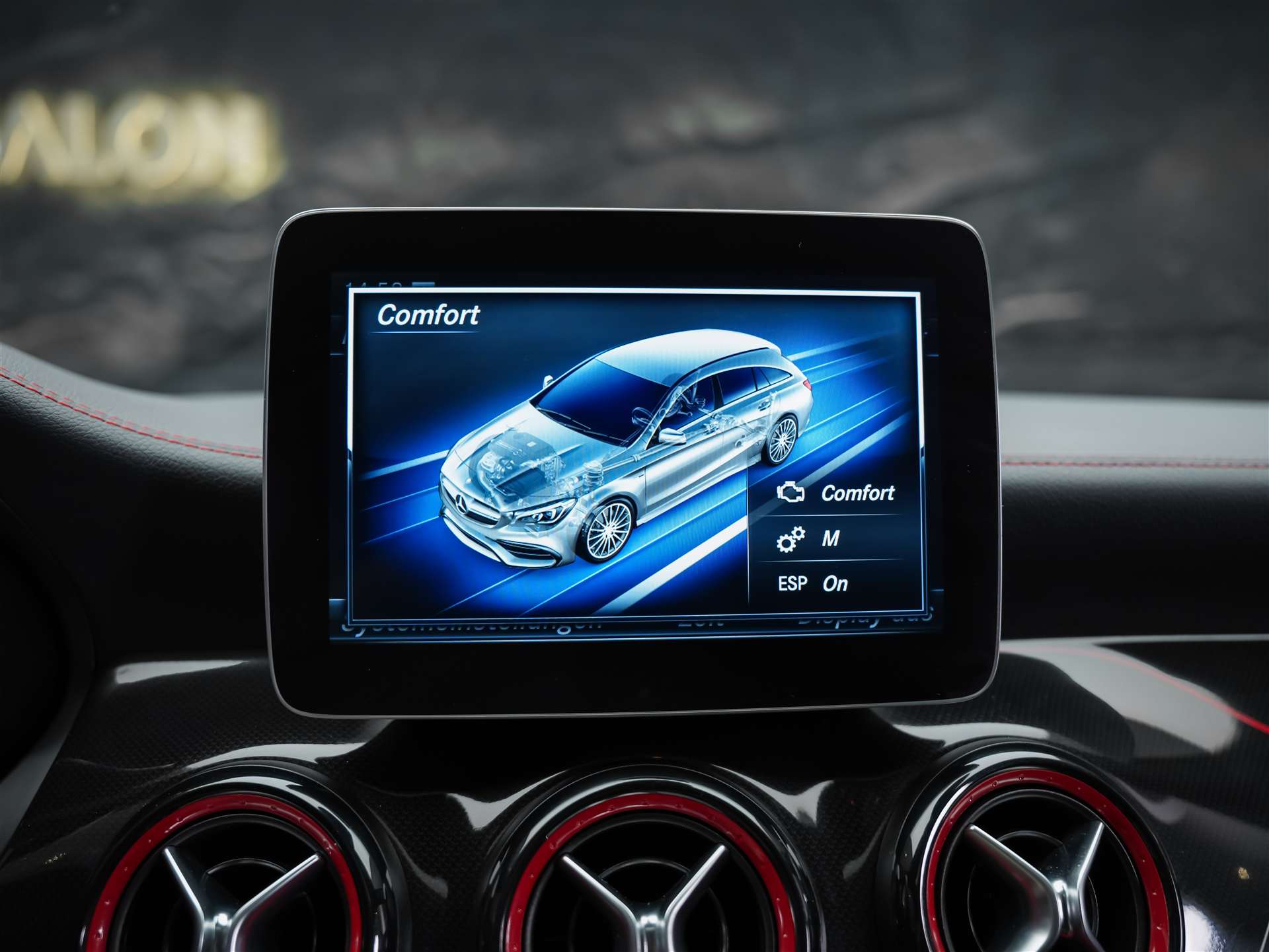 MERCEDES-BENZ CLA Shooting Brake 45 AMG 4Matic Speedshift *Facelift*Panorama*Sitzheizung*-image-35
