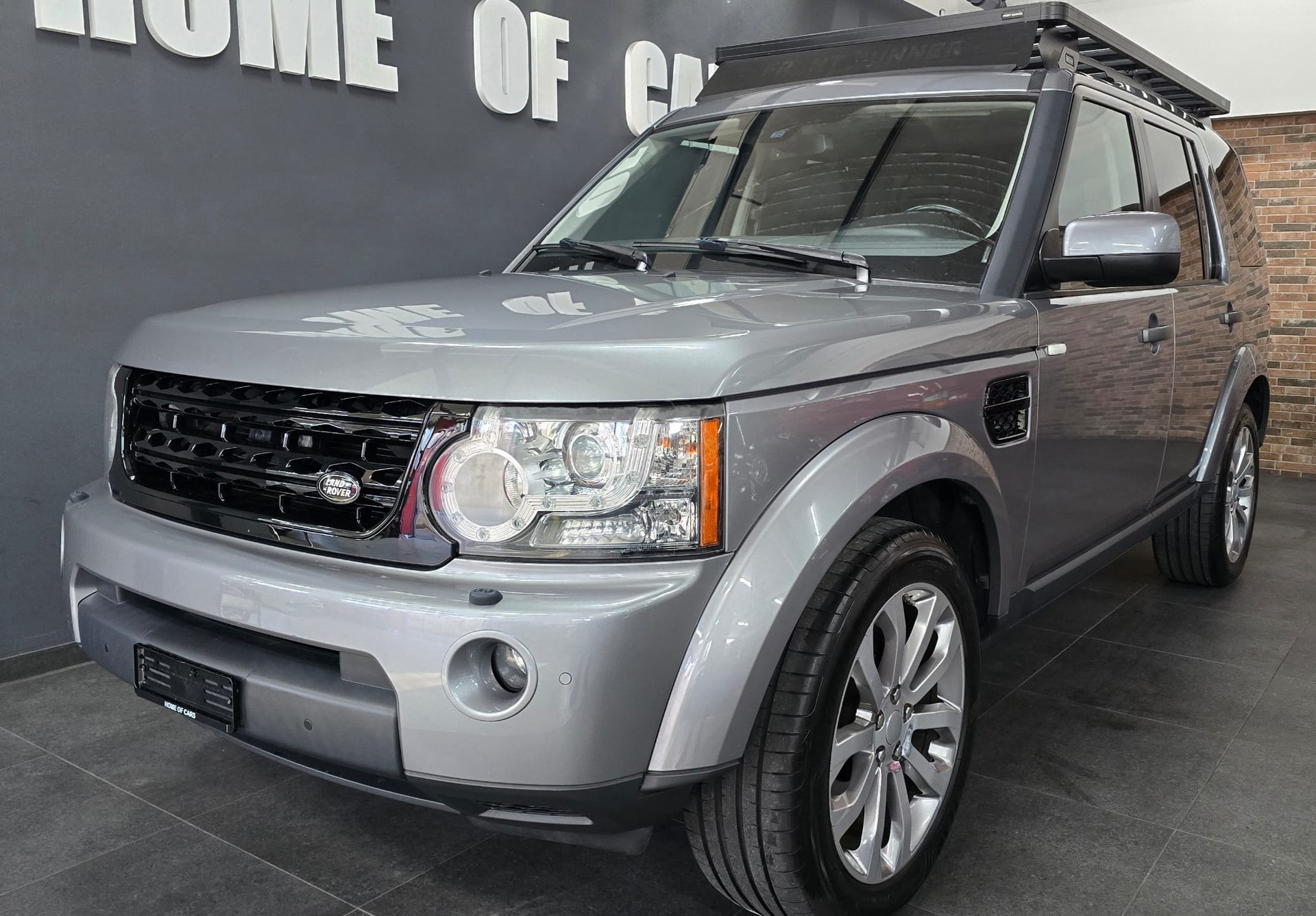 LAND ROVER Discovery 3.0 SDV6 HSE Automatic