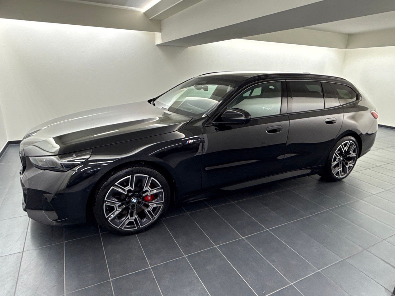 BMW 540d xDr 48V Tour M.S.Pro inkl. AHK & Standheizung-image-17