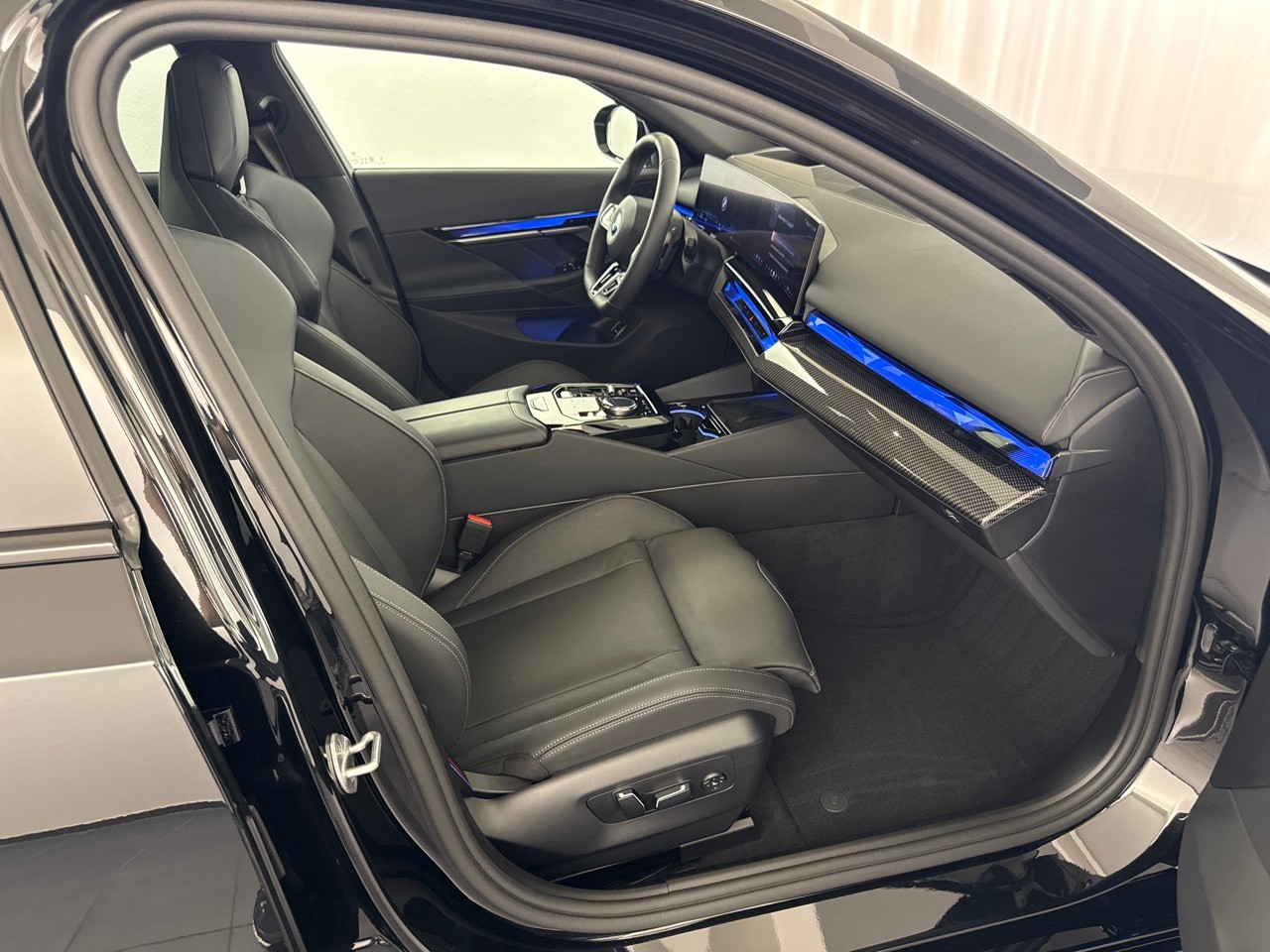 BMW 540d xDr 48V Tour M.S.Pro inkl. AHK & Standheizung-image-8