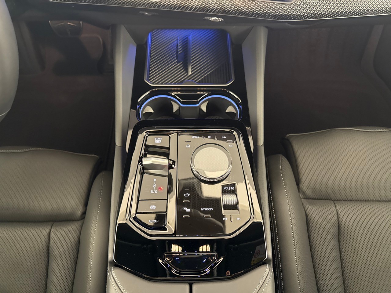 BMW 540d xDr 48V Tour M.S.Pro inkl. AHK & Standheizung-image-13