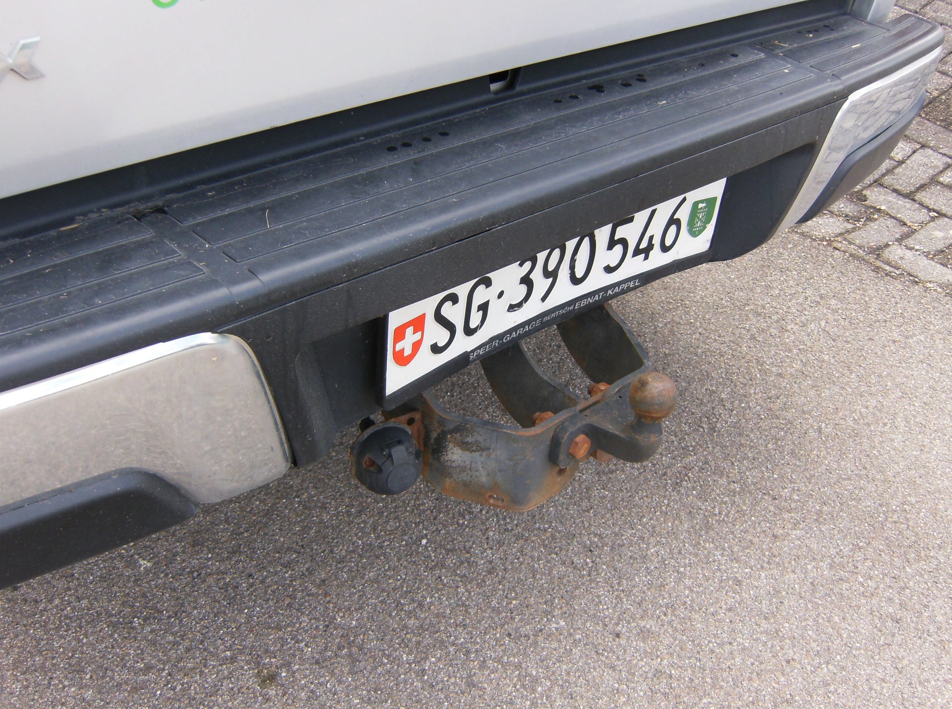 ISUZU D-MAX 2.5 SpaceCab Solar 4x4 A-showroom-element-1