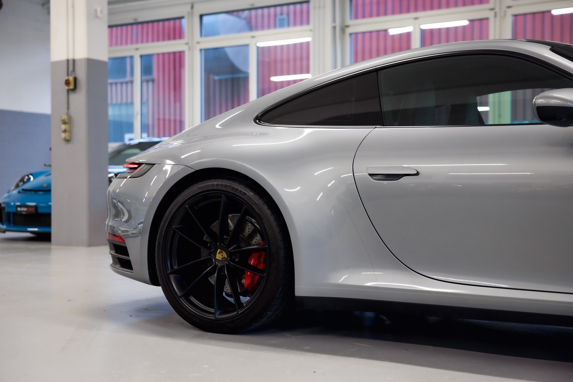 PORSCHE 911 Carrera 4S *approved Garantie*-image-11