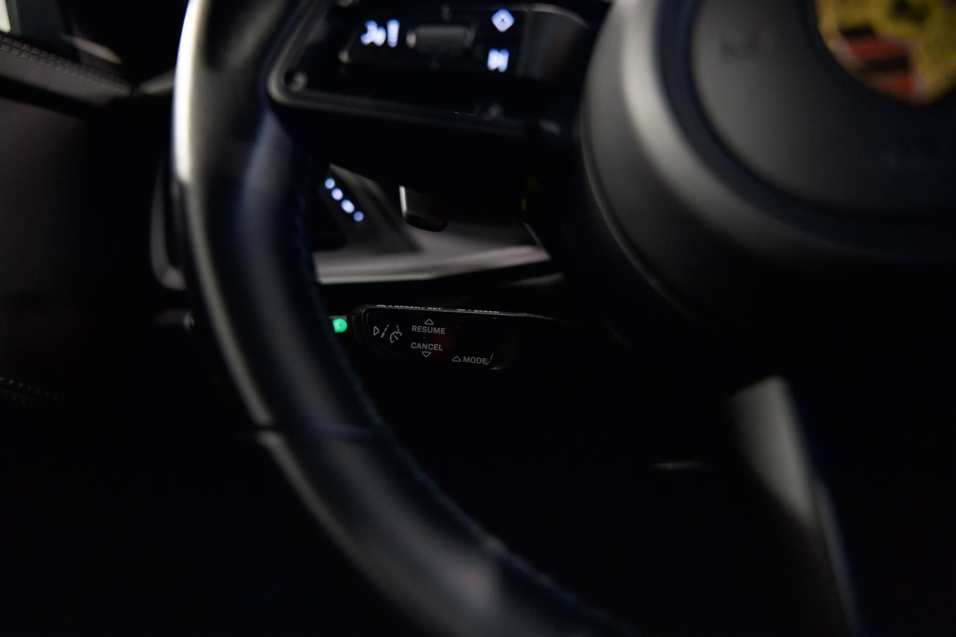 PORSCHE 911 Carrera 4S *approved Garantie*-image-22