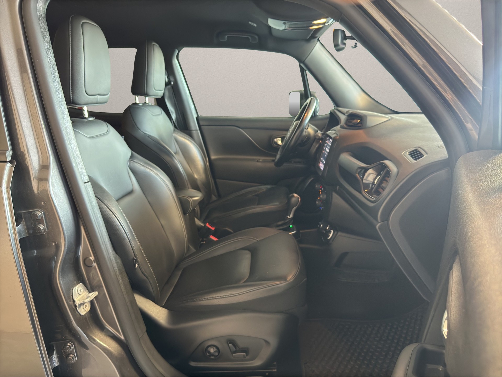 JEEP Renegade 1.3 T PHEV S AWD-image-9