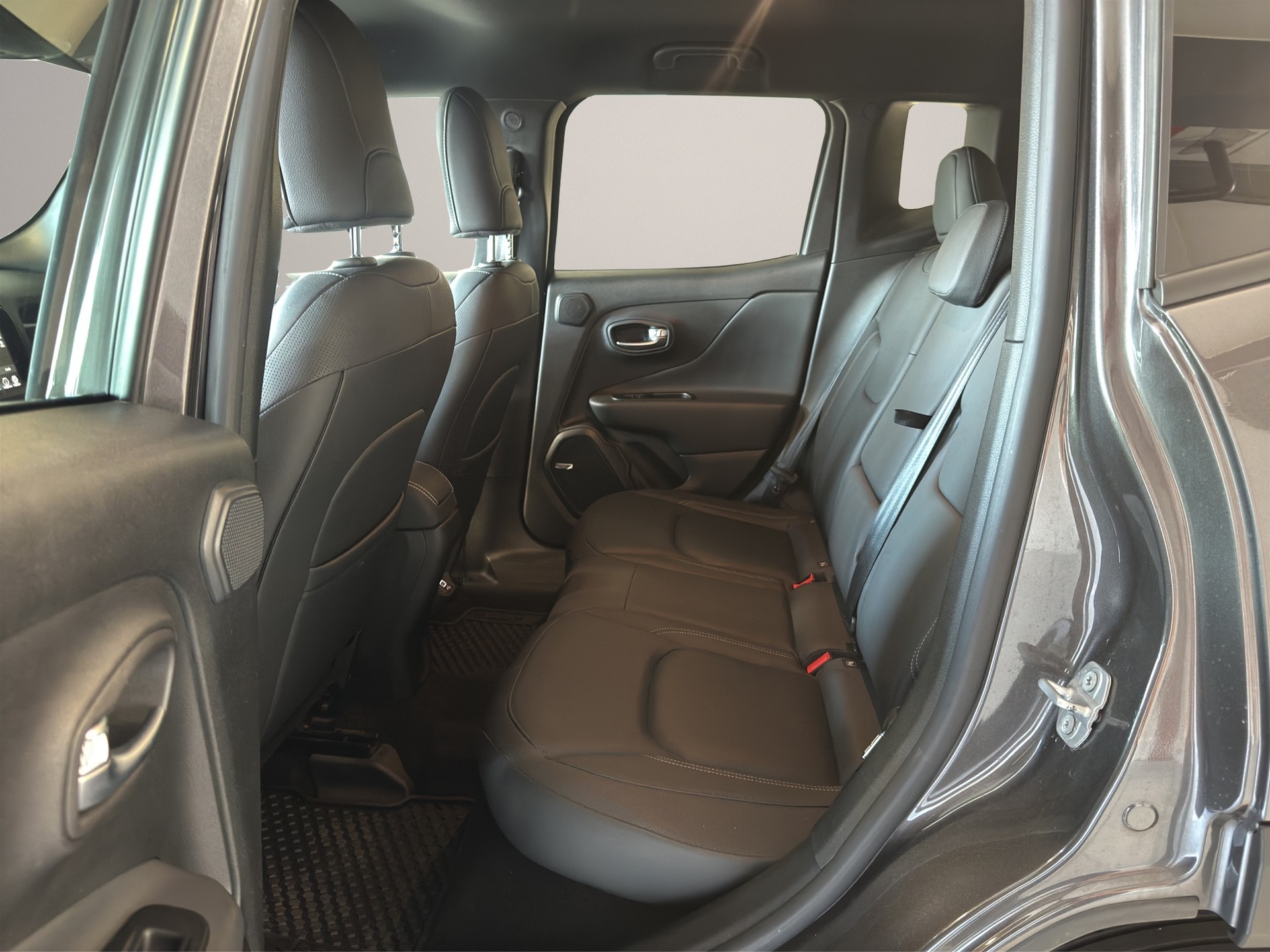 JEEP Renegade 1.3 T PHEV S AWD-image-10