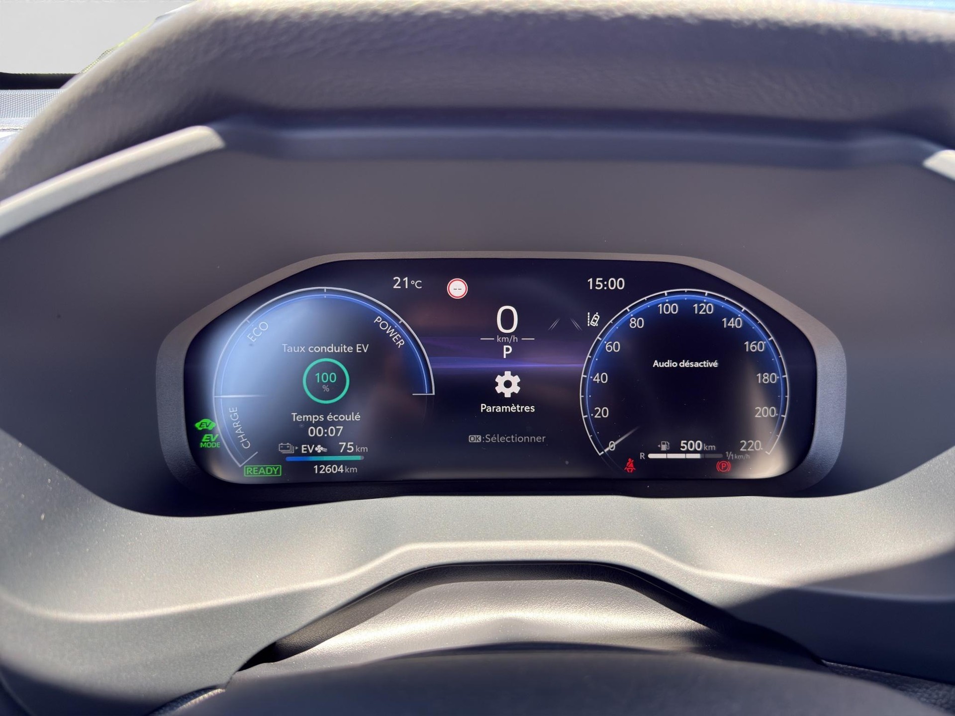 TOYOTA RAV4 2.5 Plug-In-Hybrid Platinum-image-4