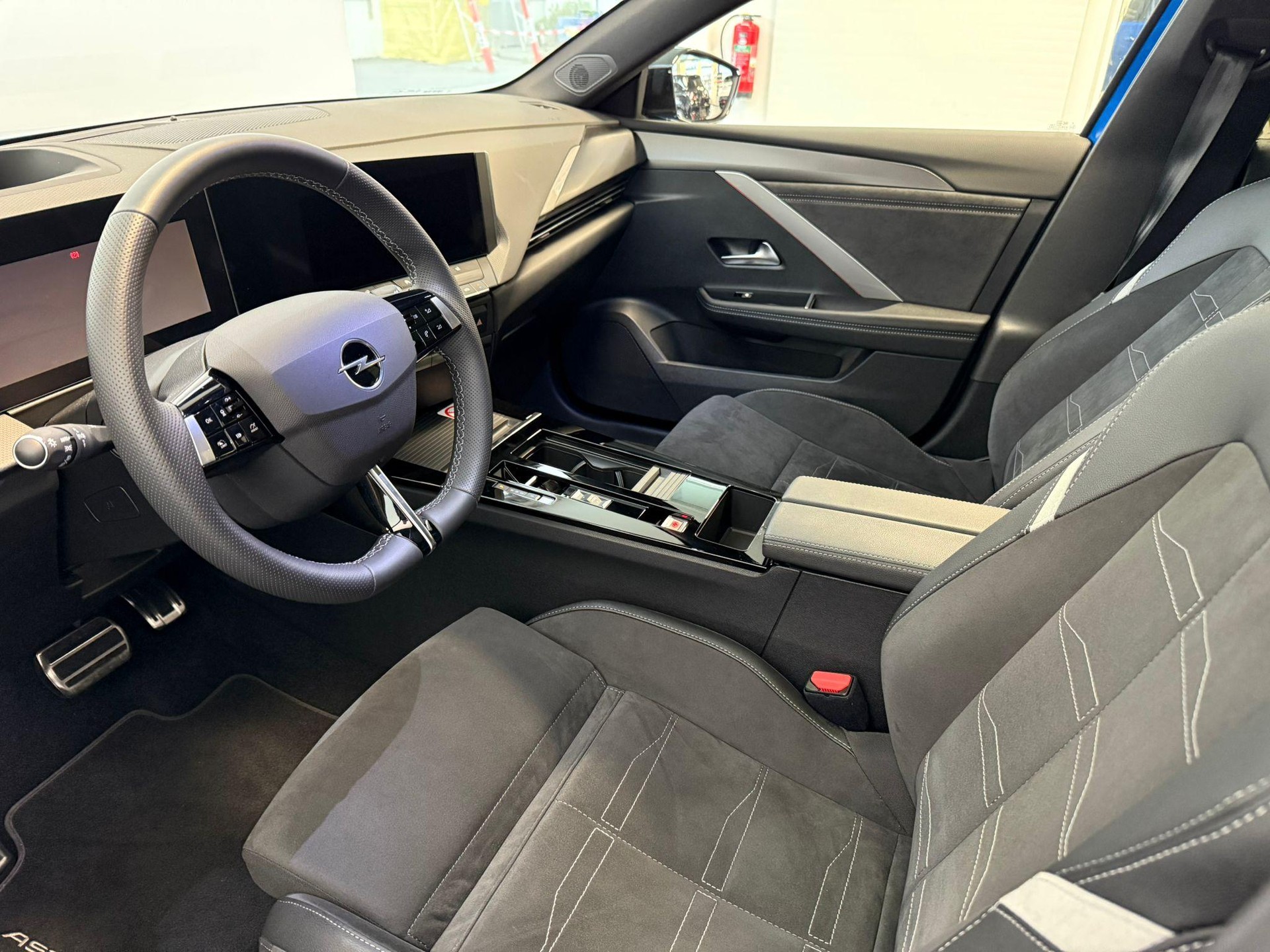 OPEL Astra-e Swiss Plus-image-6