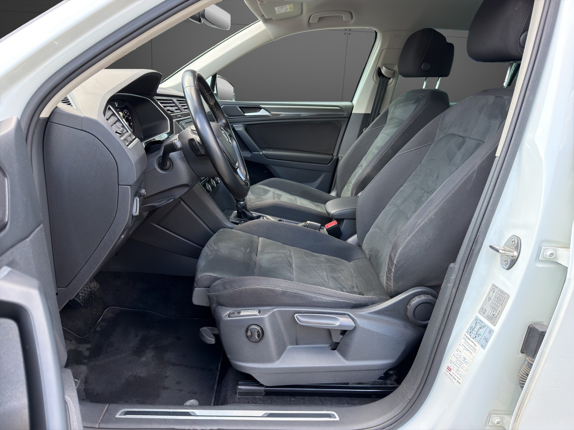 VW Tiguan 2.0TSI Highline 4Motion DSG-image-11