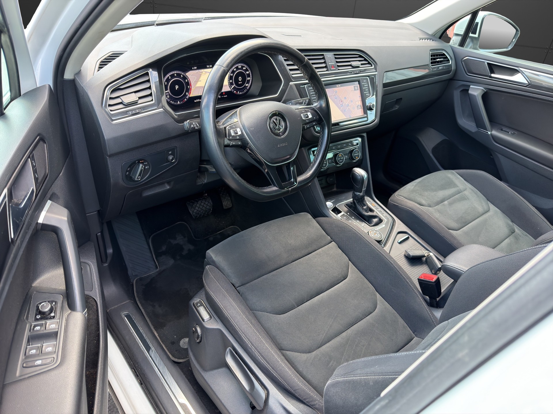 VW Tiguan 2.0TSI Highline 4Motion DSG-image-10