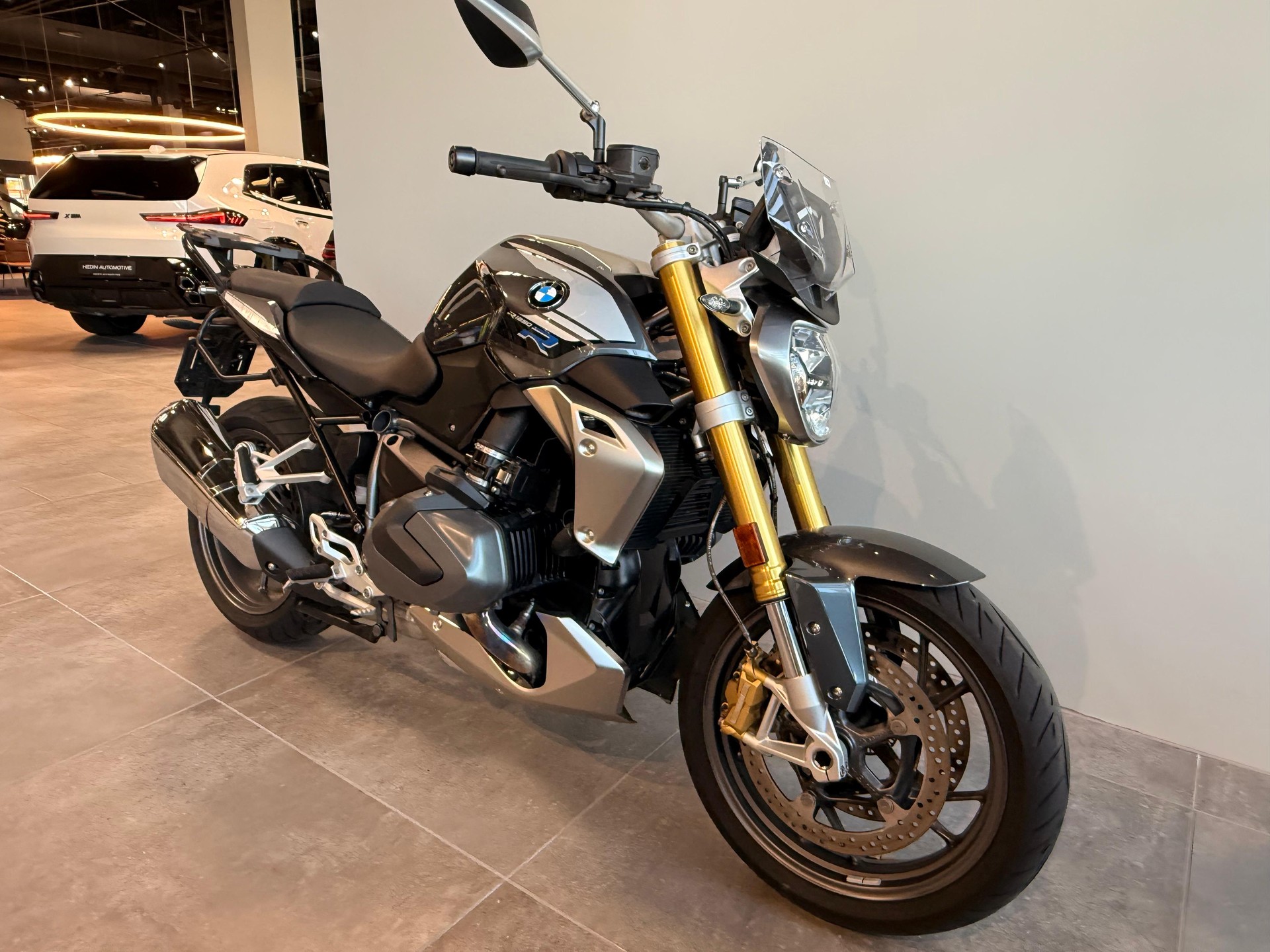 BMW R 1250 R-showroom-element-1