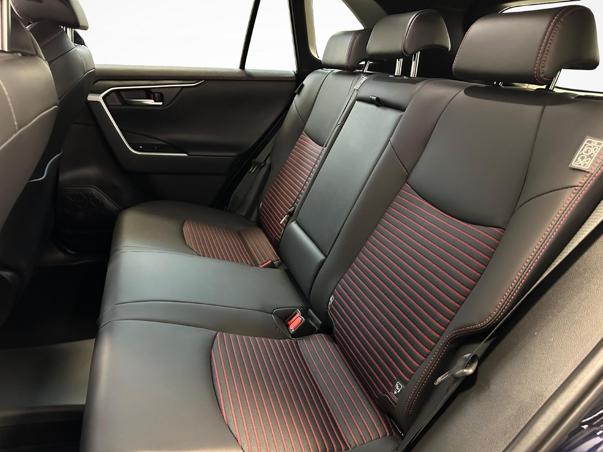 SUZUKI Across 2.5 PHEV Compact Top 4x4-image-8