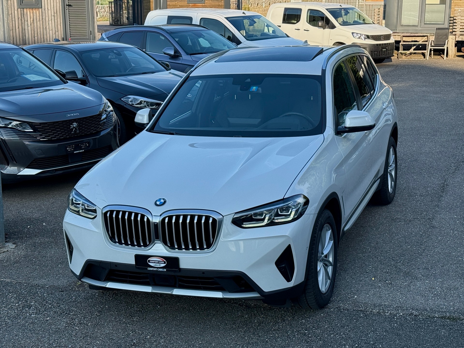 BMW X3 xDrive 48V 30d Mineralweiss Metallic&Panoramadach