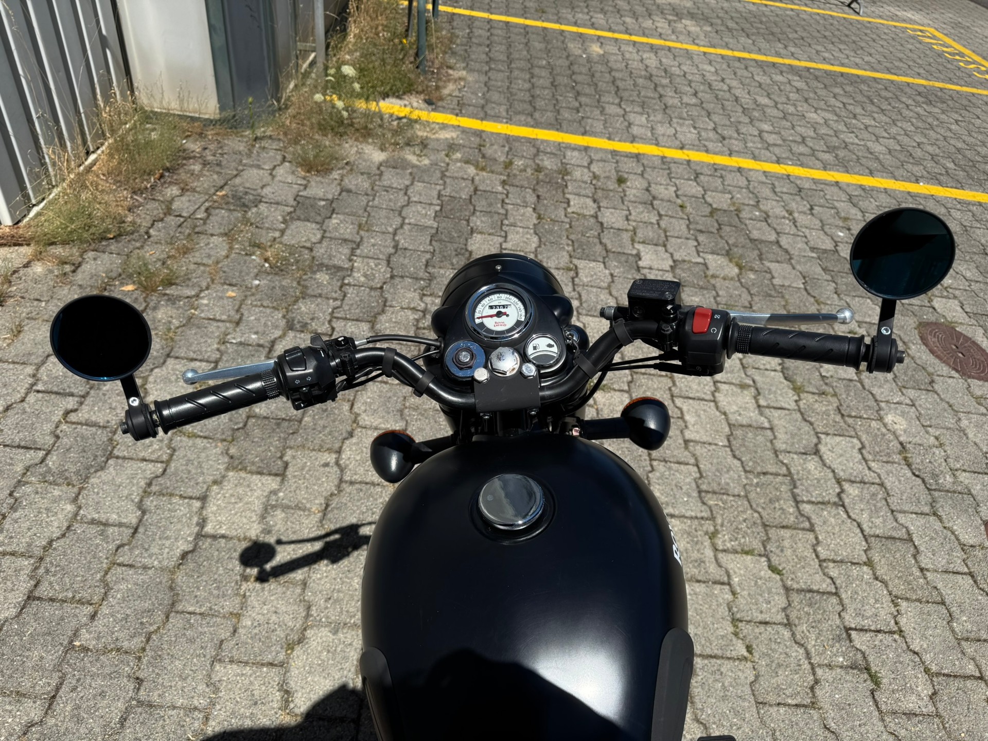 ROYAL ENFIELD Classic 500 Matt-image-3