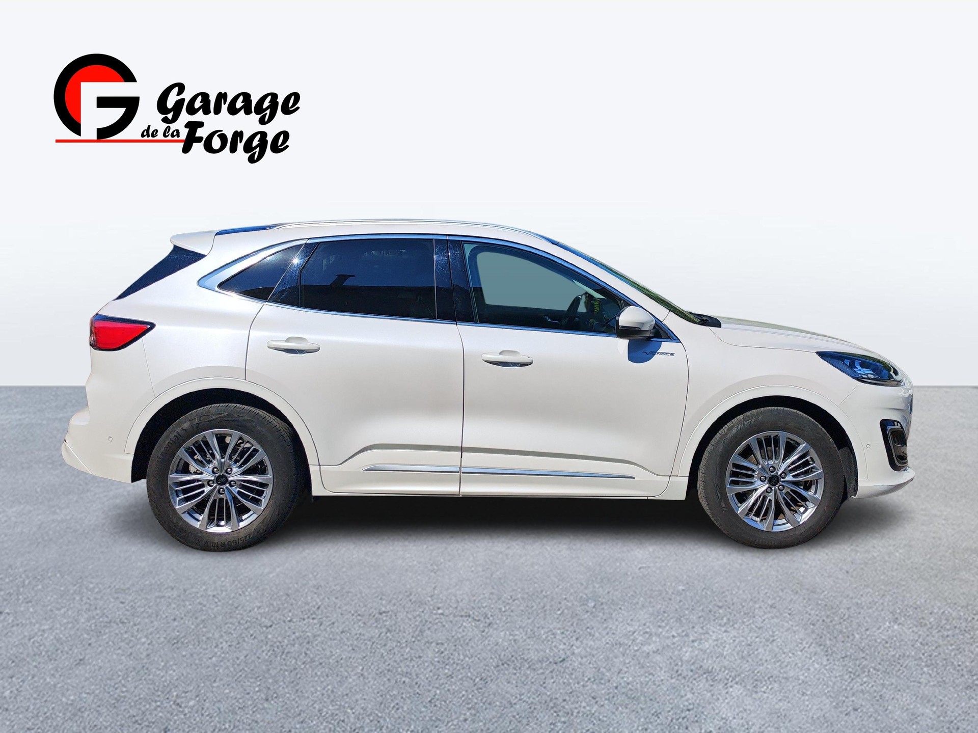 FORD Kuga 2.0 TDCi 150 Vignale 2WD-image-2