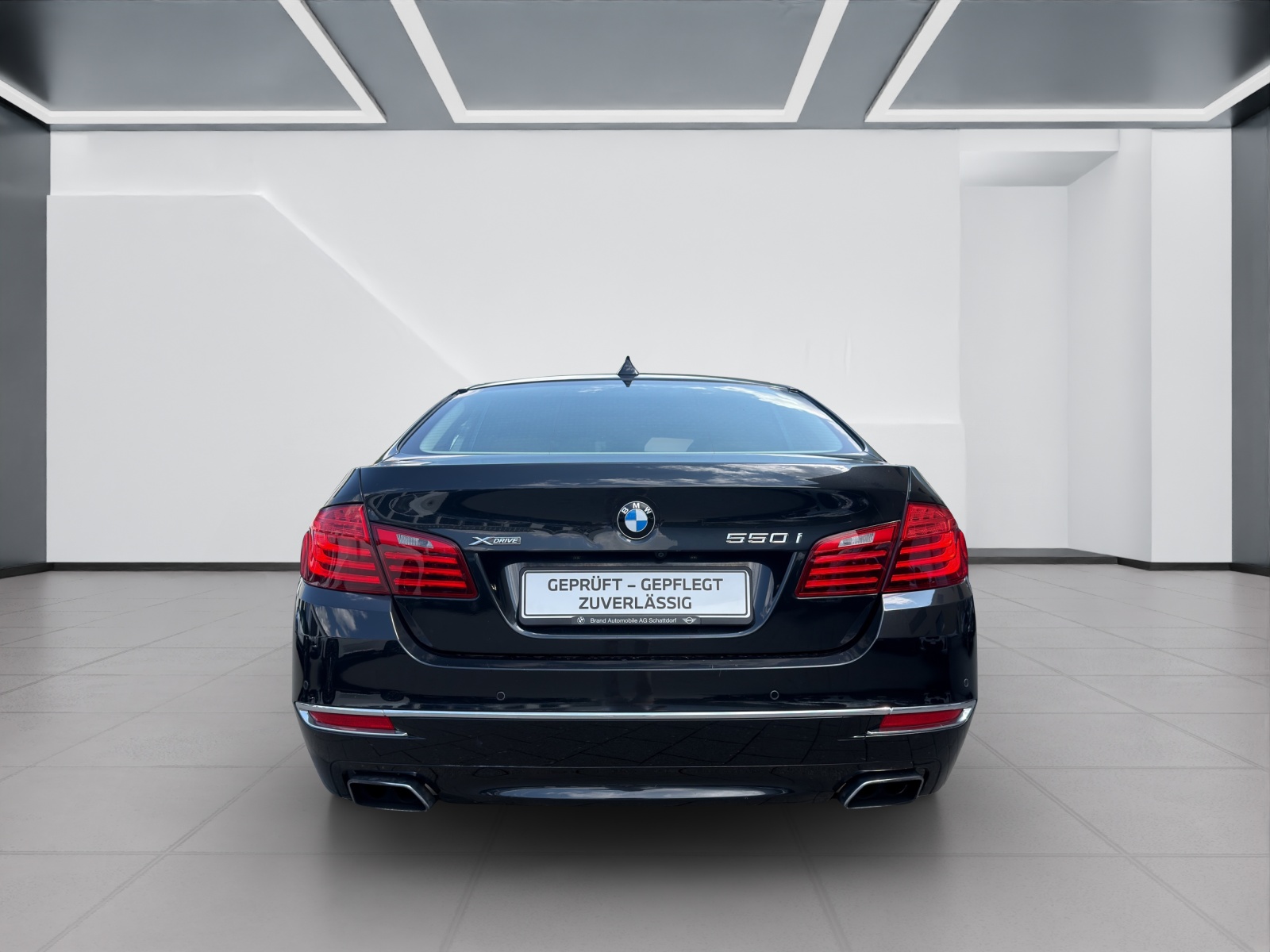 BMW 550i xDrive SAG-showroom-element-3