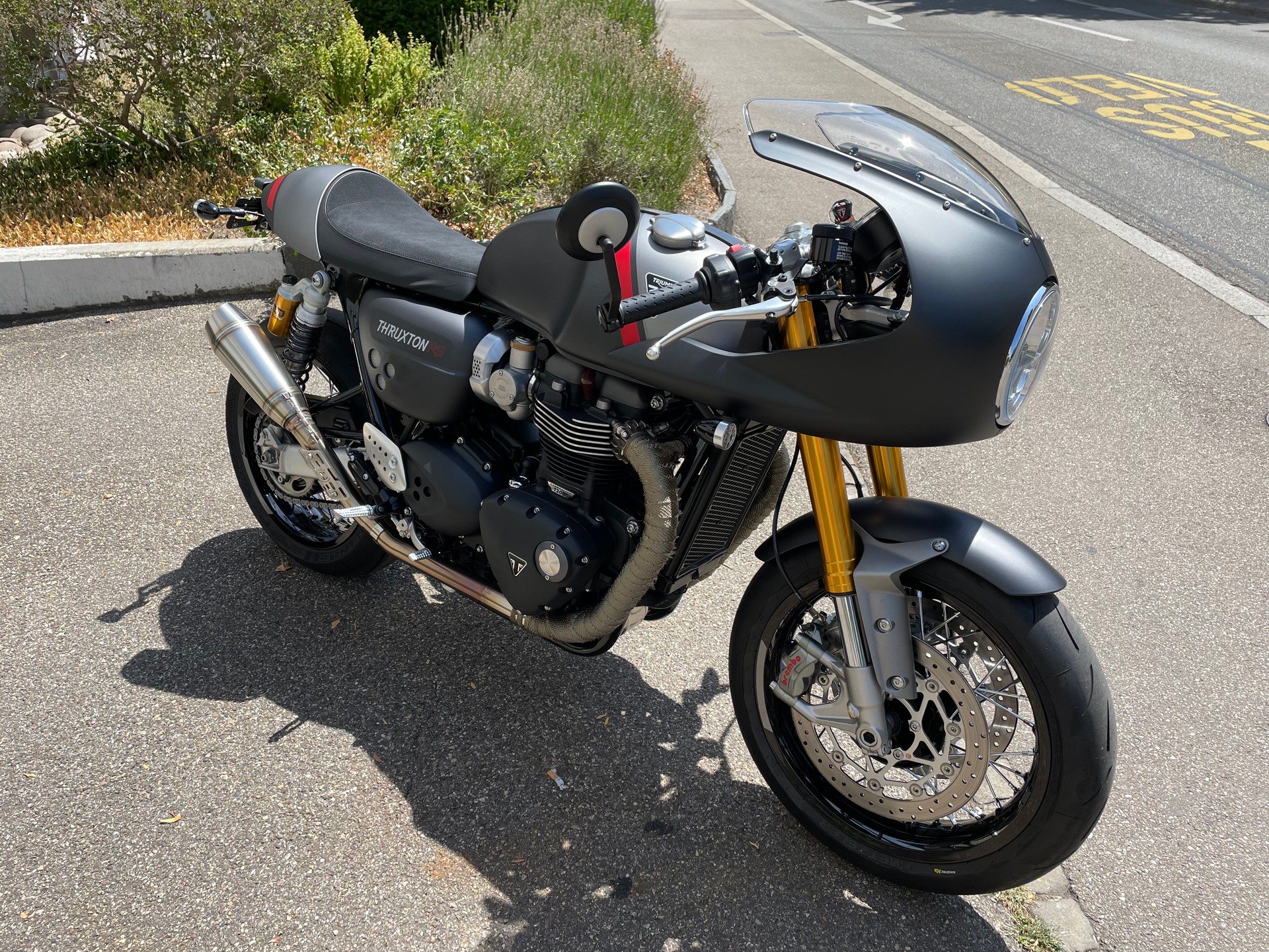 TRIUMPH Thruxton 1200 i RS Special Edition-image-2