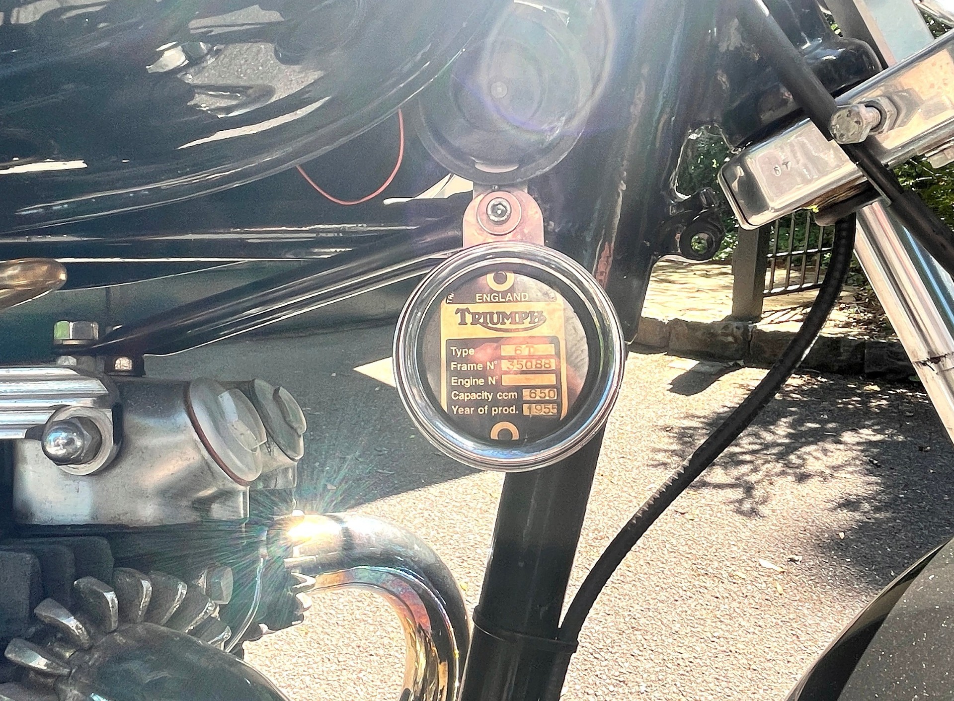 TRIUMPH 6T-image-6