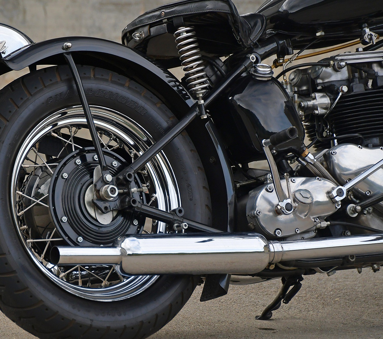 TRIUMPH 6T-image-7