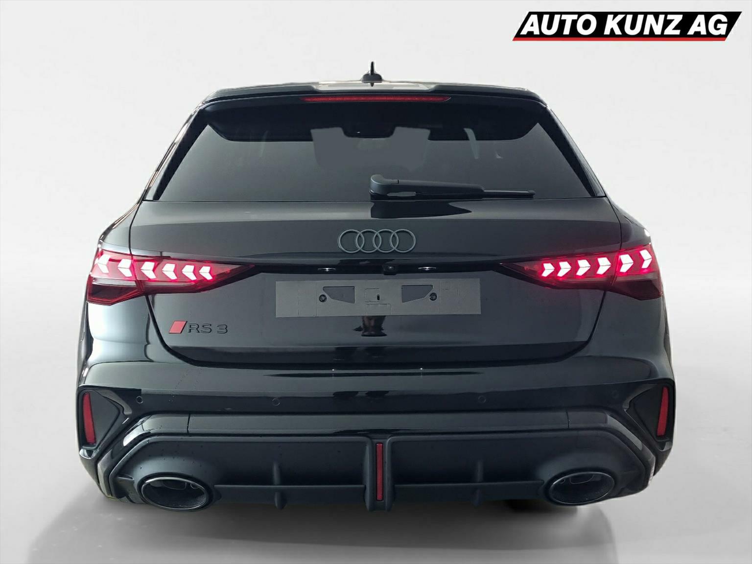 AUDI RS3 Sportback 2.5 TSI quattro S-tronic-showroom-element-2