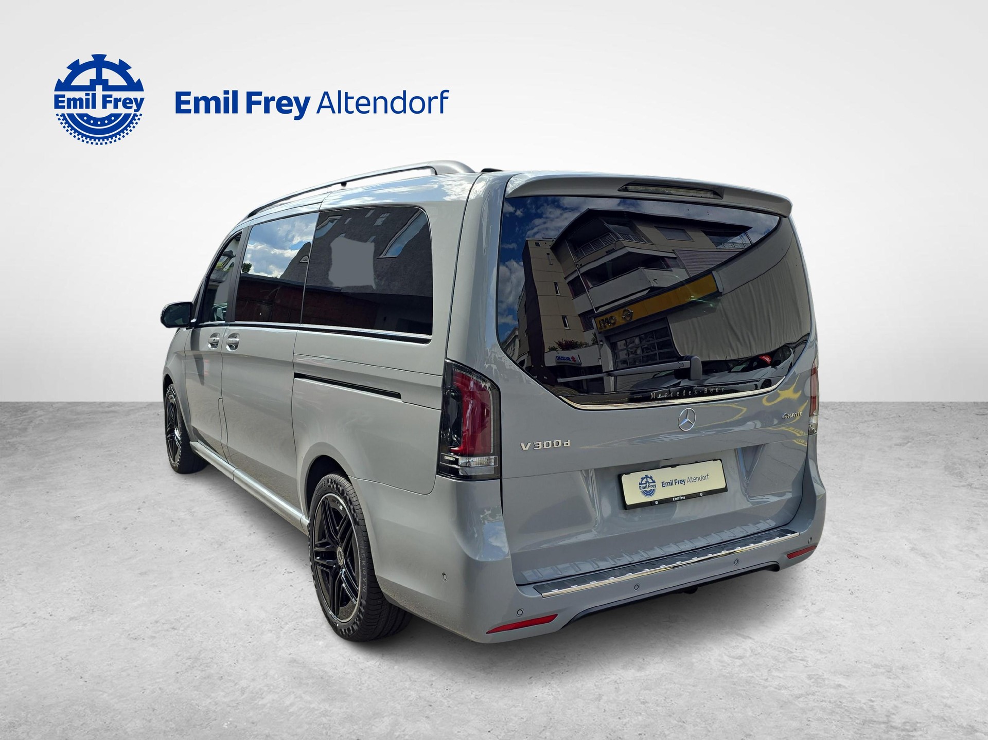 MERCEDES-BENZ V 300 d Excl. Swiss Ed. lang 4MATIC Van-showroom-element-2