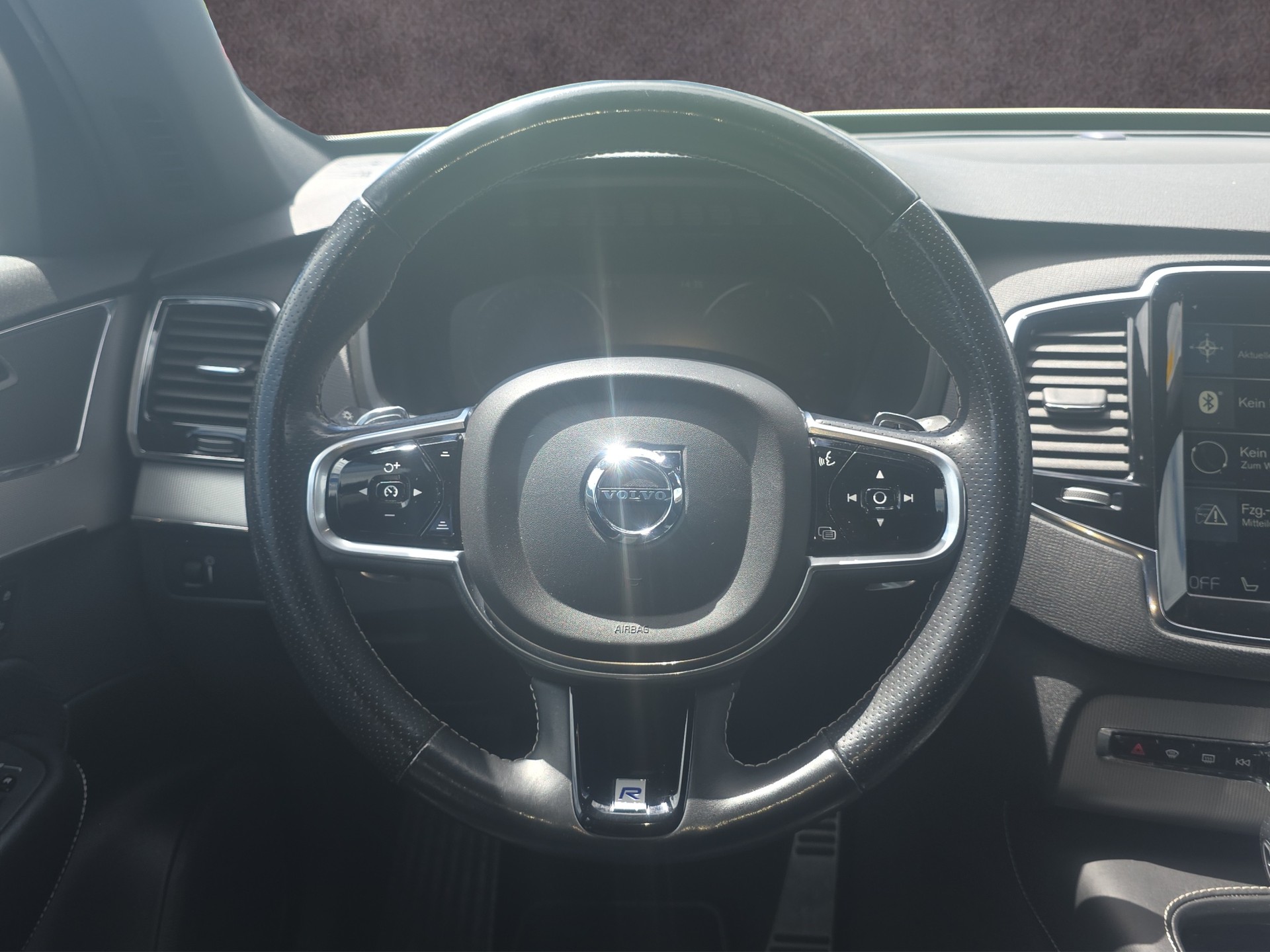 VOLVO XC90 2.0 D5 R-Design 5P. AWD-image-13
