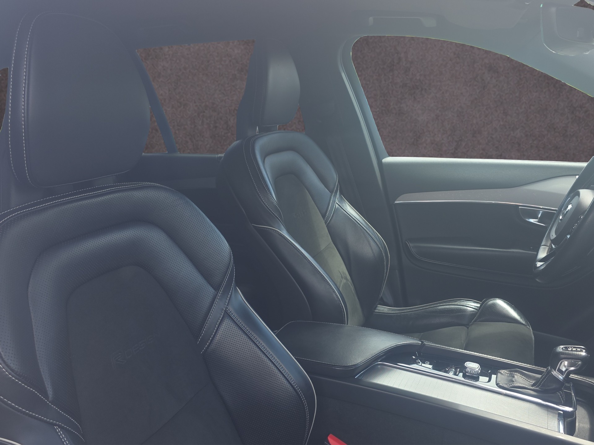VOLVO XC90 2.0 D5 R-Design 5P. AWD-image-15