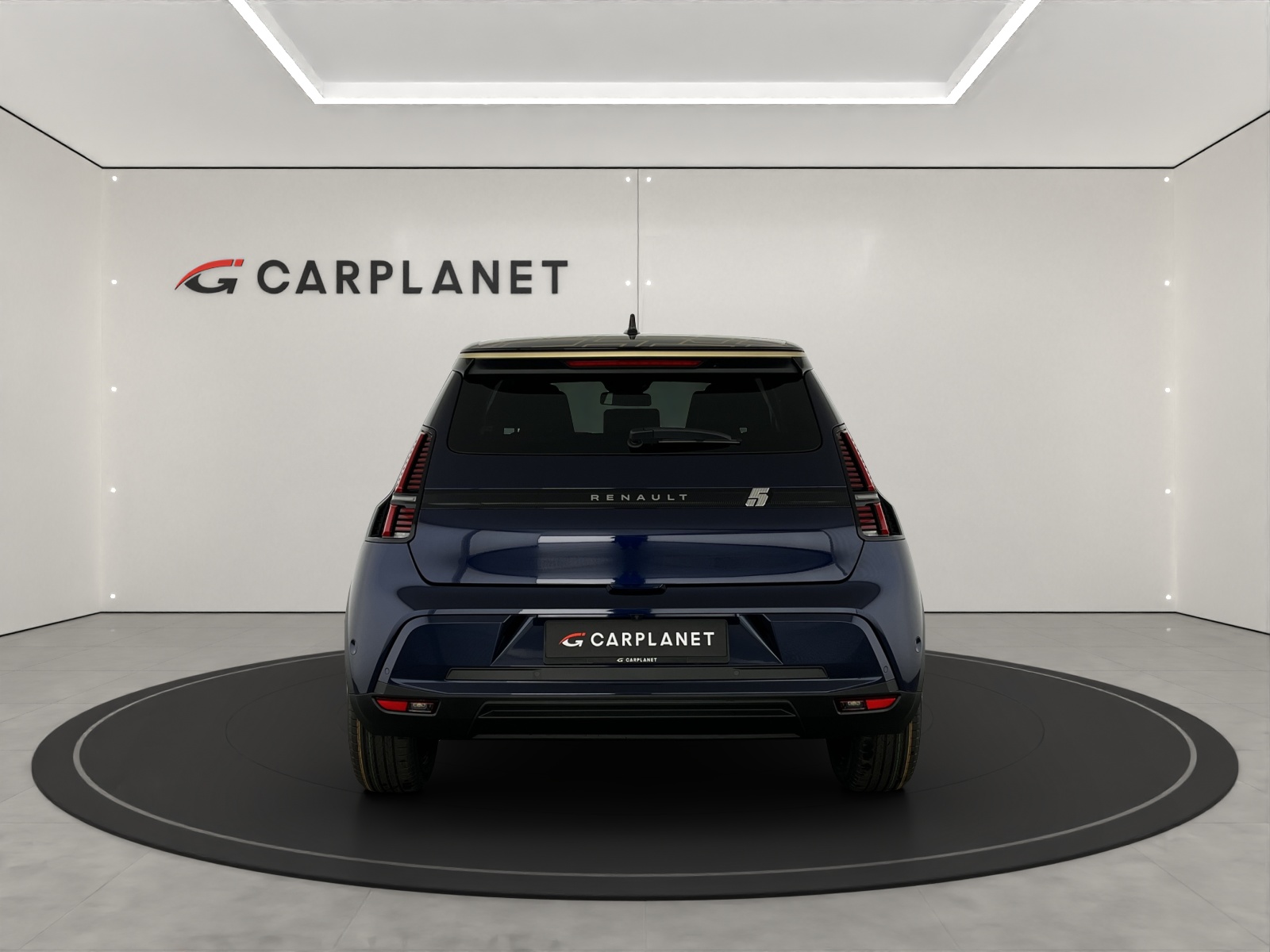 RENAULT R5 E-Tech Comfort Range techno-showroom-element-3