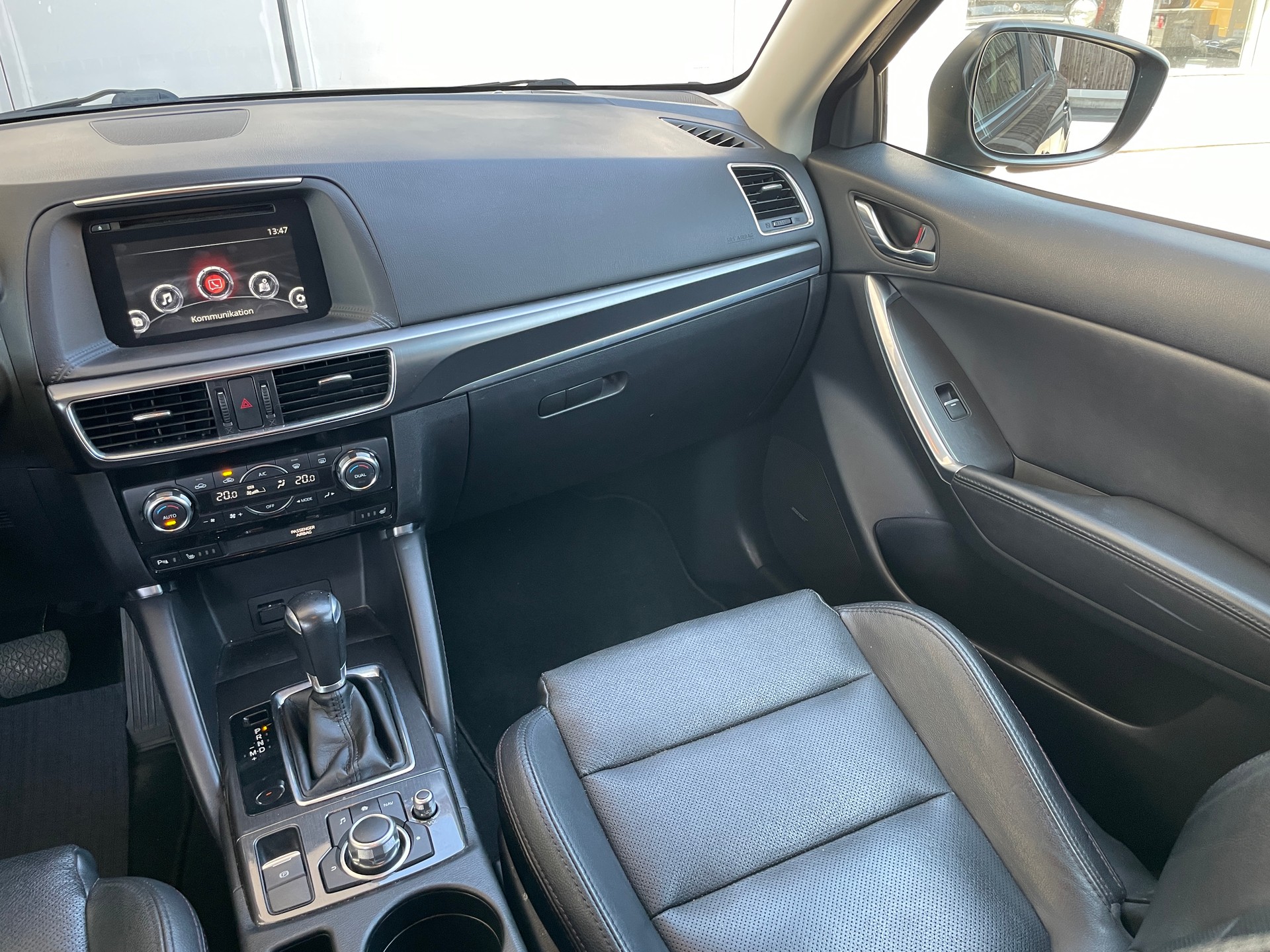 MAZDA CX-5 2.2 D HP Revolution AWD Automatic-image-18
