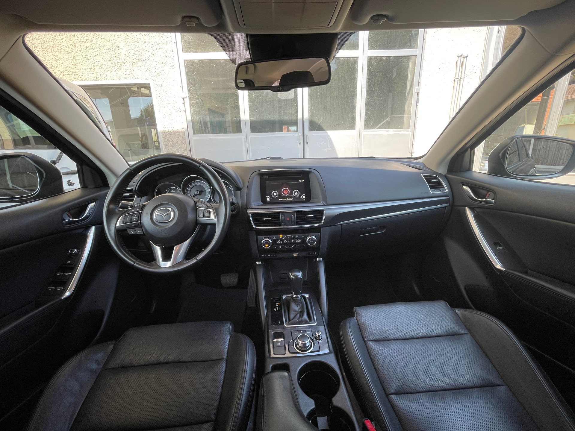 MAZDA CX-5 2.2 D HP Revolution AWD Automatic-image-17