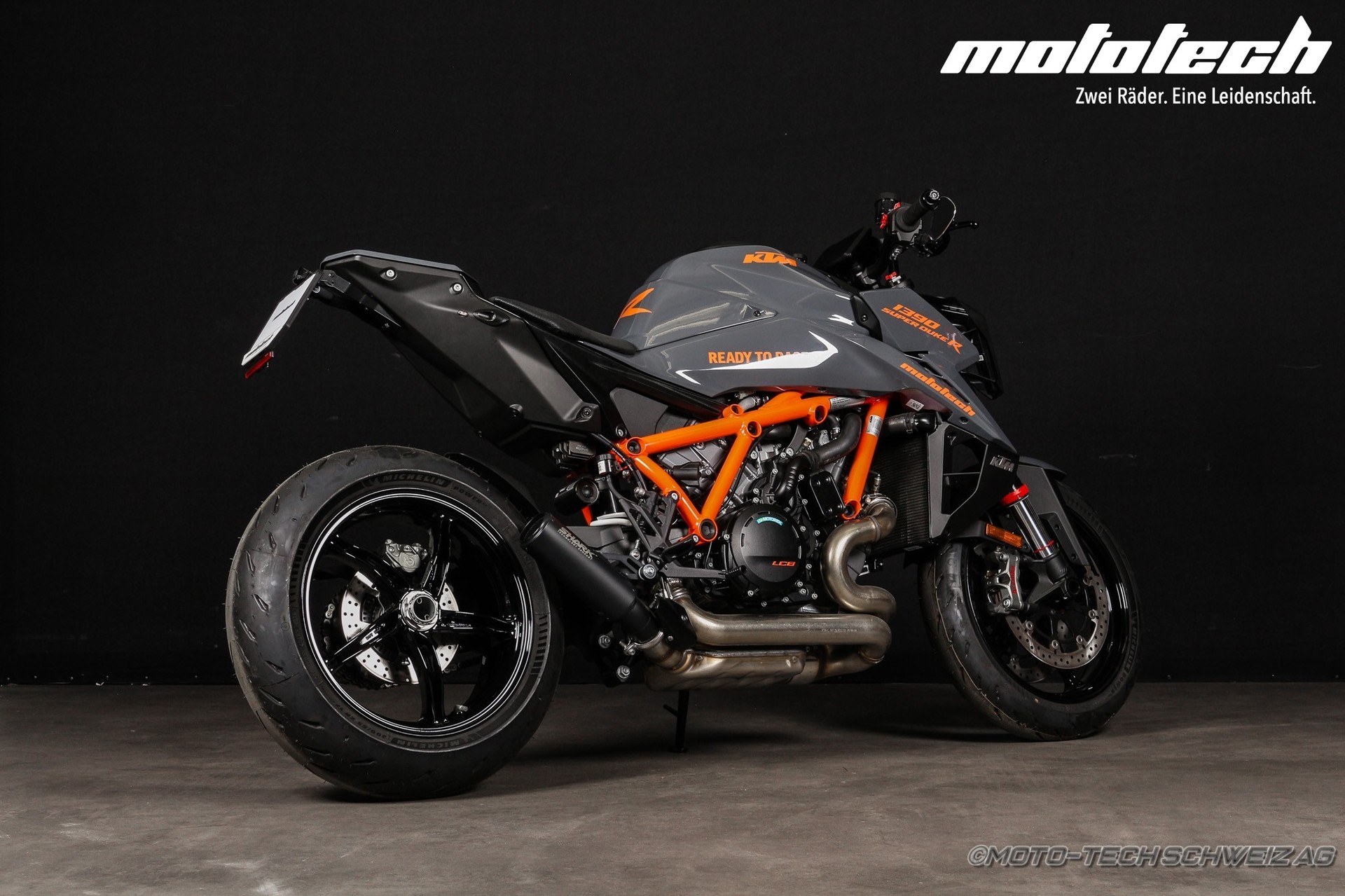 KTM 1390 Super Duke R-image-1