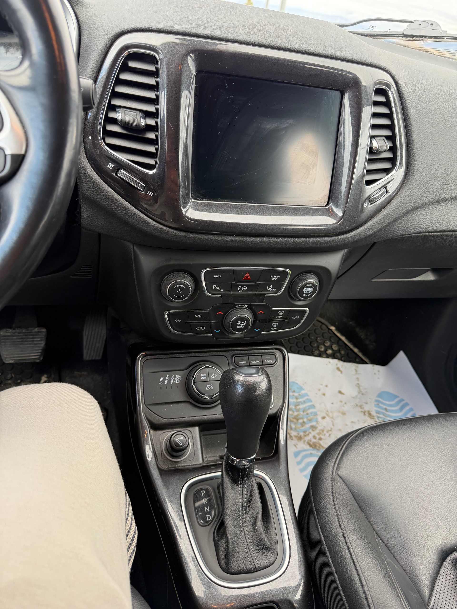 JEEP Compass 1.3 T PHEV S AWD-image-10