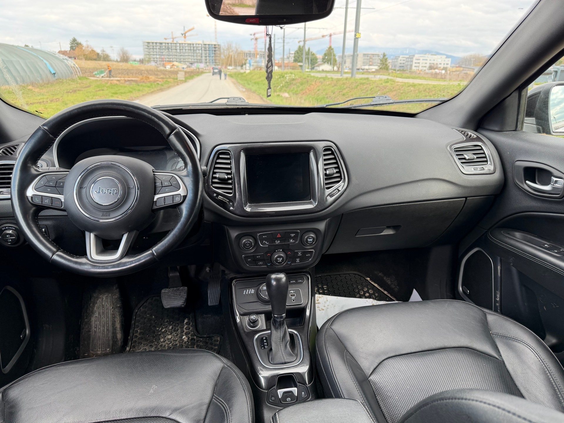 JEEP Compass 1.3 T PHEV S AWD-image-9