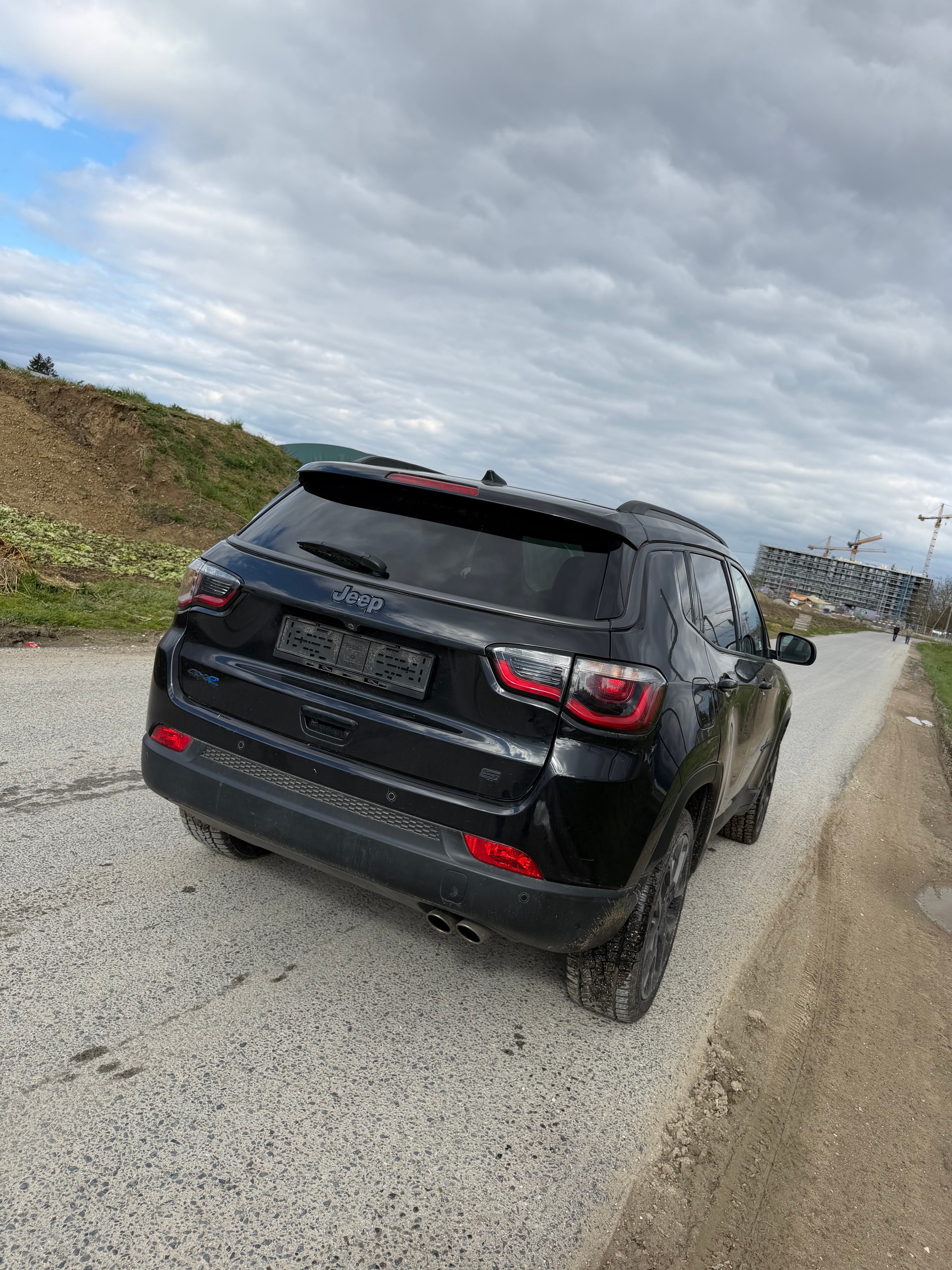 JEEP Compass 1.3 T PHEV S AWD-image-6